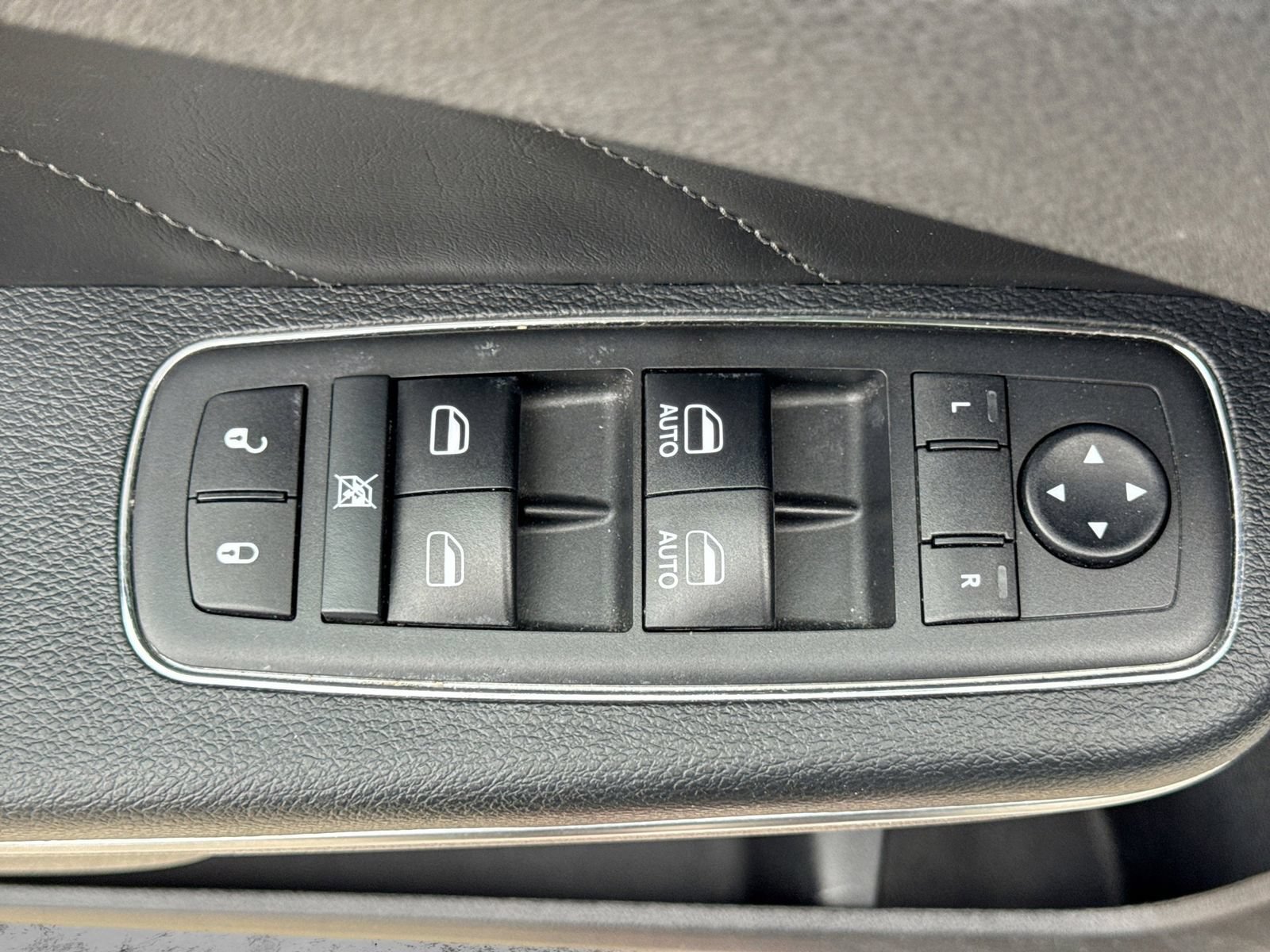 Used 2018 Dodge Charger GT AWD/4WD image 22