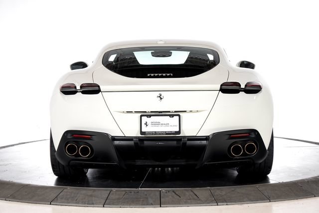 Used 2024 Ferrari Roma RWD image 8