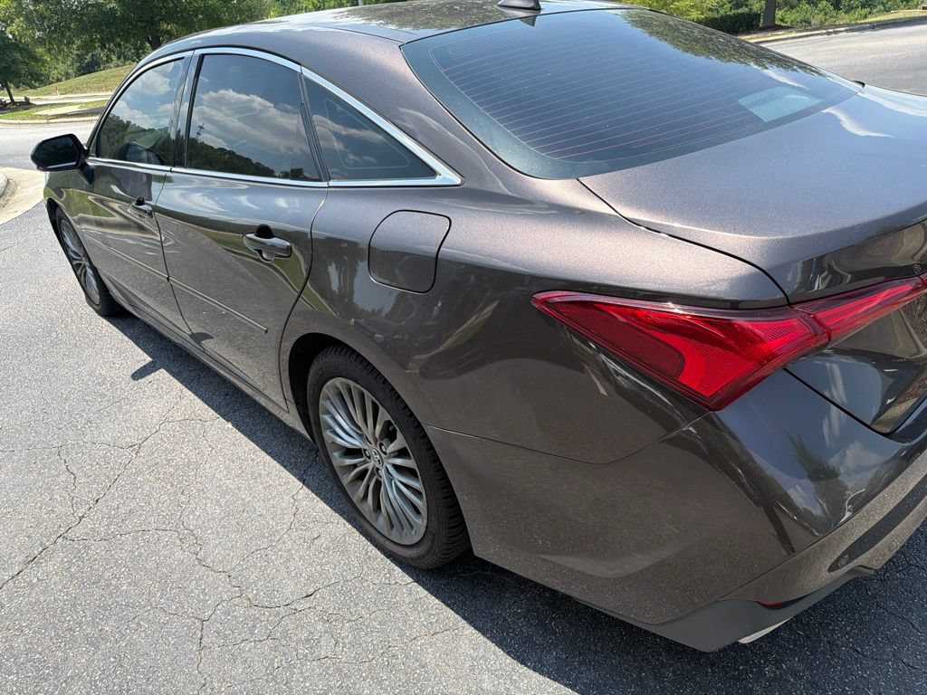 Used 2019 Toyota Avalon Limited w/ Advanced Safety Package FWD image 7