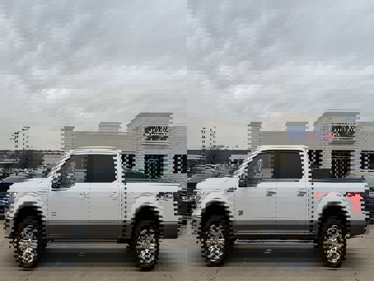 Certified 2019 Ford F150 King Ranch w/ Equipment Group 601A Luxury image 3