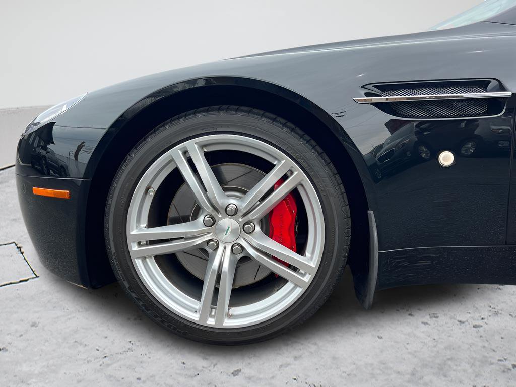 Used 2009 Aston Martin V8 Vantage Roadster RWD image 33