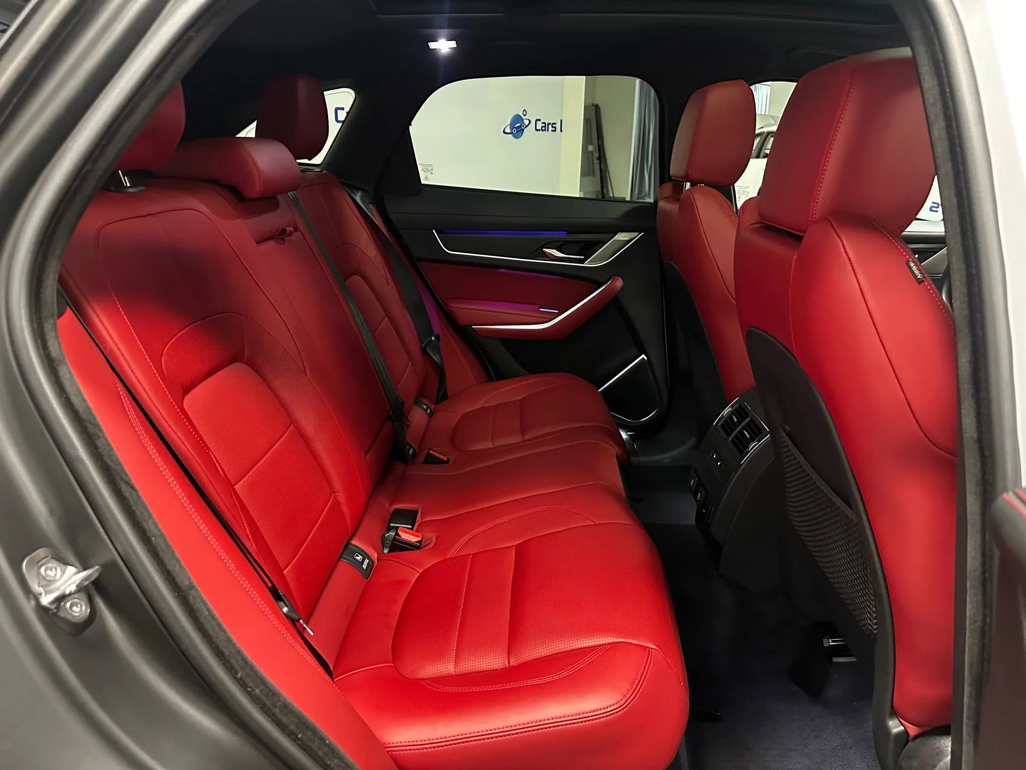 Used 2026 Jaguar F-PACE R-Dynamic S image 20