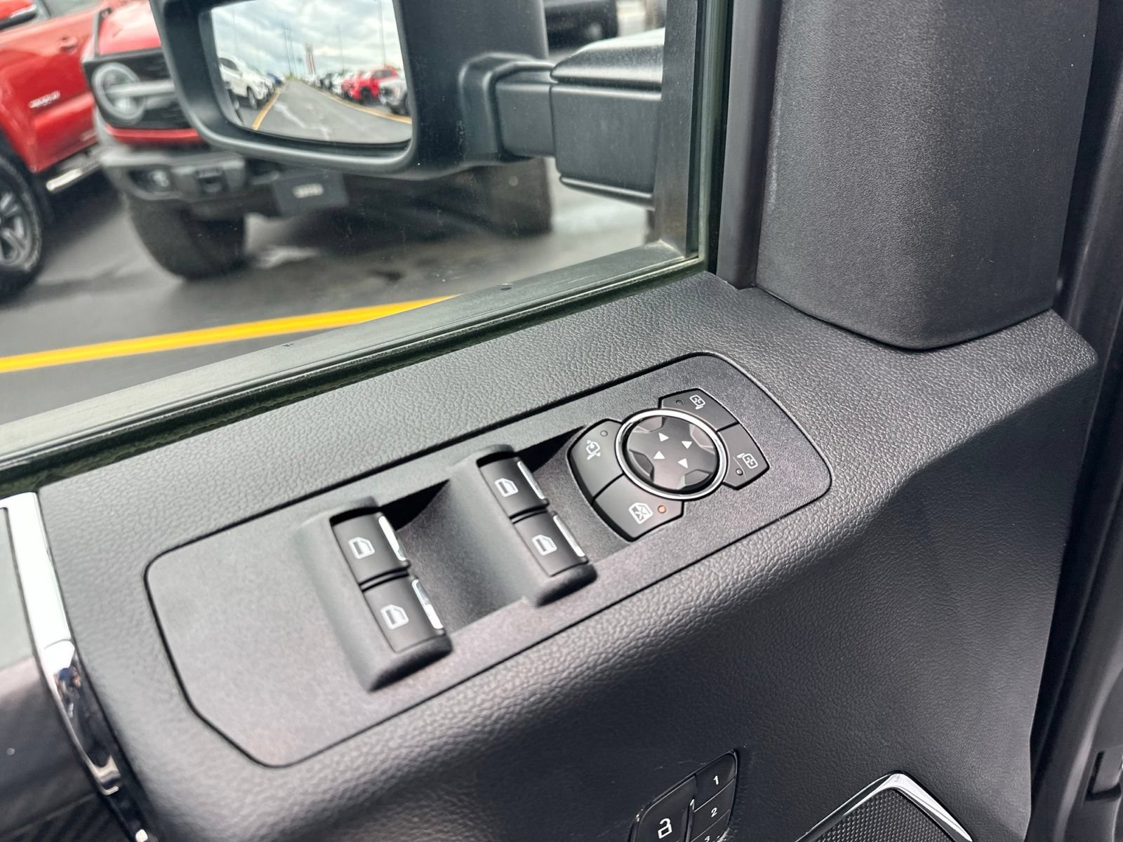 Used 2019 Ford F150 Lariat w/ Equipment Group 502A Luxury AWD/4WD image 21