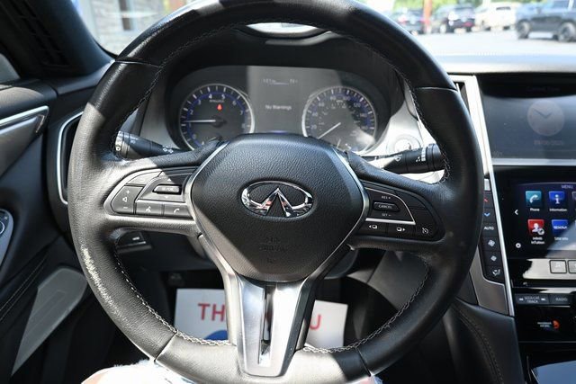 Used 2018 INFINITI Q60 3.0t Luxe image 42