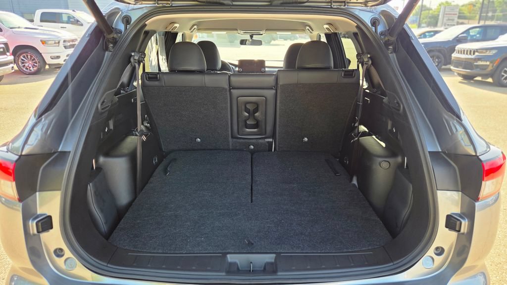 Used 2024 Mitsubishi Outlander SE AWD/4WD image 10