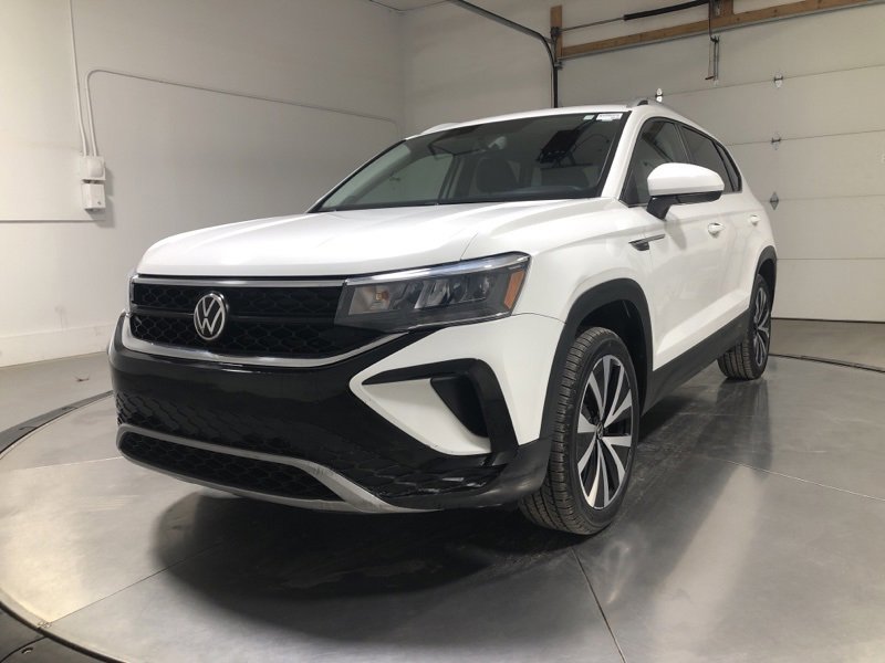 Used 2022 Volkswagen Taos SE image 3