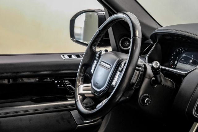 Used 2019 Land Rover Range Rover Supercharged AWD/4WD image 19