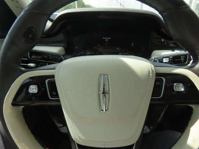 Certified 2022 Lincoln Aviator Black Label AWD/4WD image 27