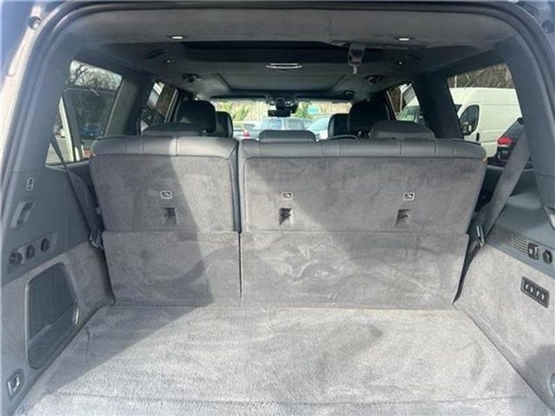 Used 2022 Jeep Grand Wagoneer Series II w/ Convenience Group III image 41