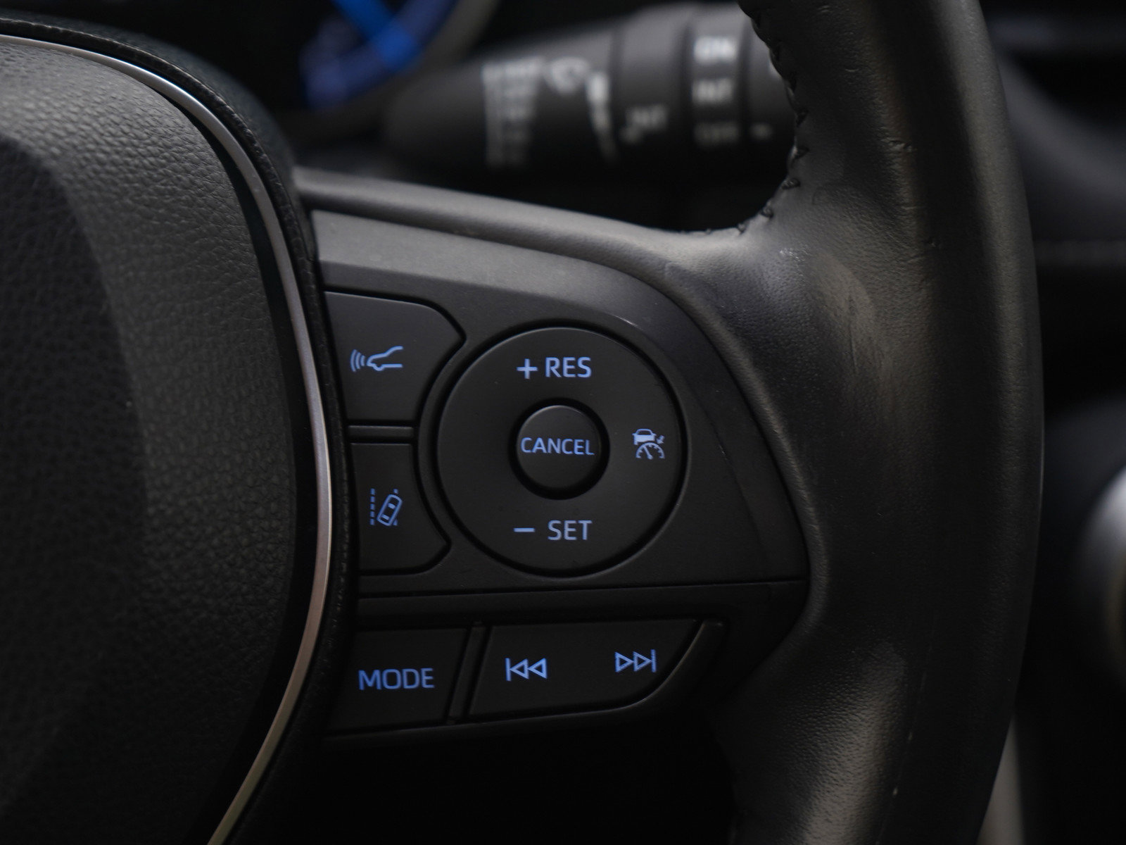 Used 2019 Toyota RAV4 Limited AWD/4WD image 27