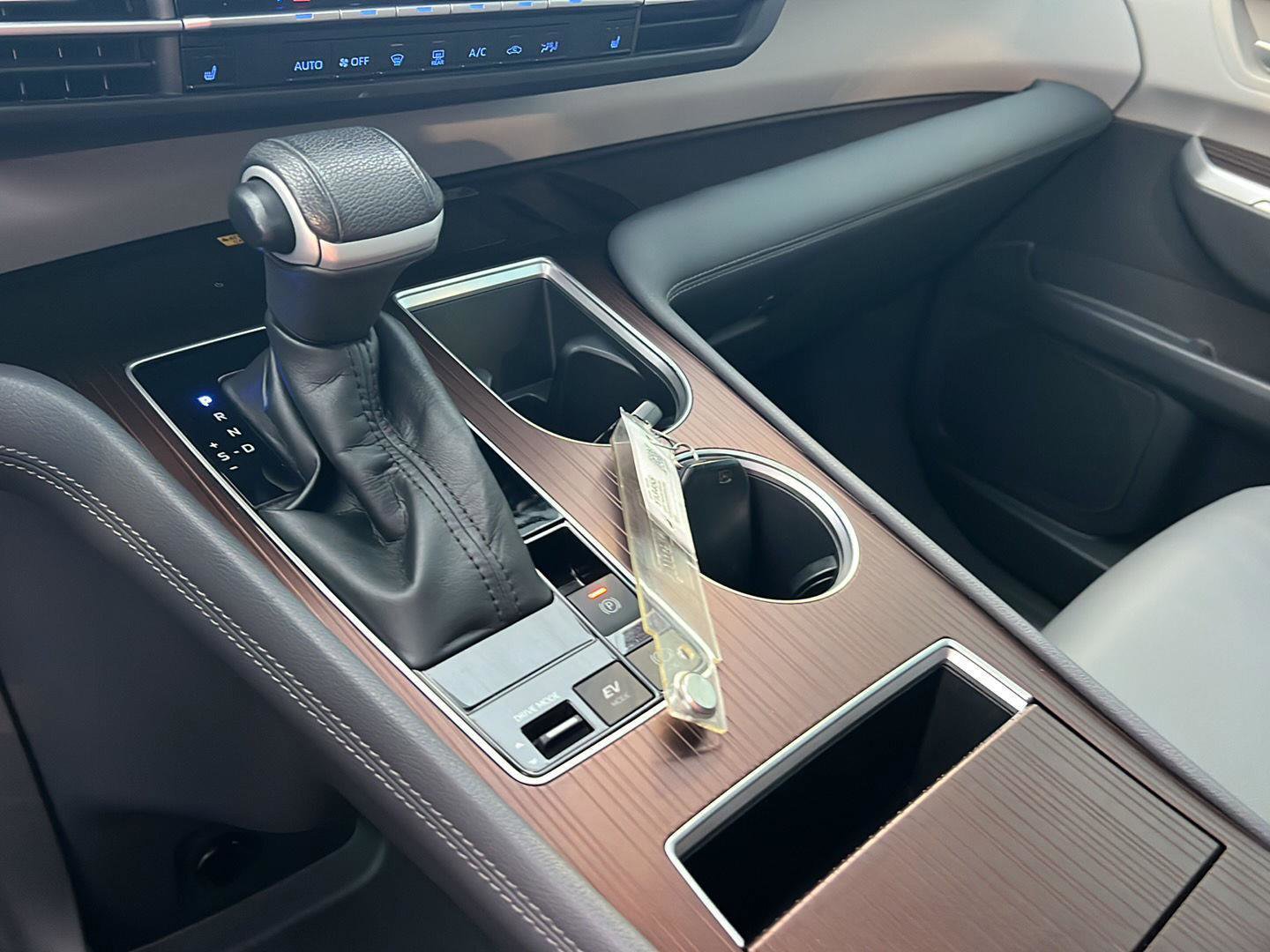 Certified 2022 Toyota Sienna XLE w/ XLE Plus Package image 29