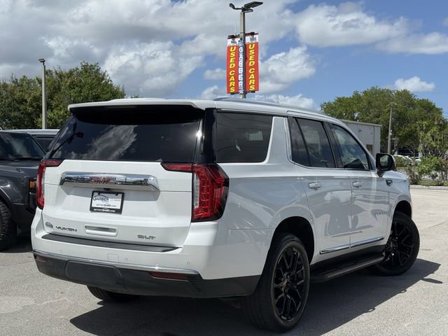 Used 2022 GMC Yukon SLT w/ SLT Premium Package image 3