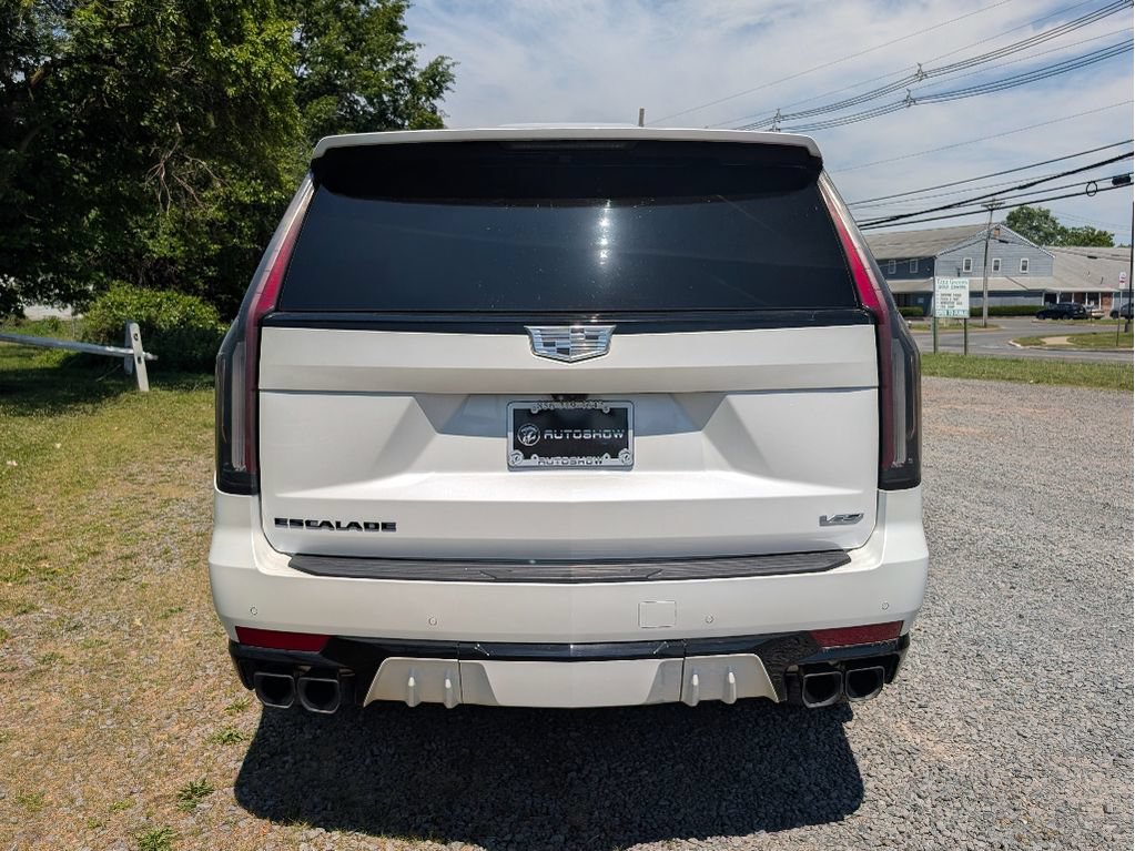 Used 2023 Cadillac Escalade V w/ LPO, ONYX Package AWD/4WD image 6