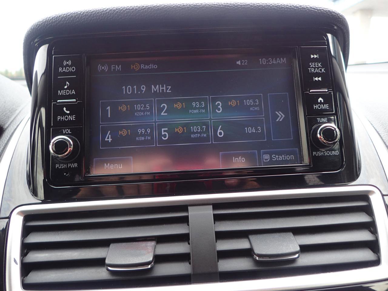 Used 2018 Mitsubishi Eclipse Cross ES image 19