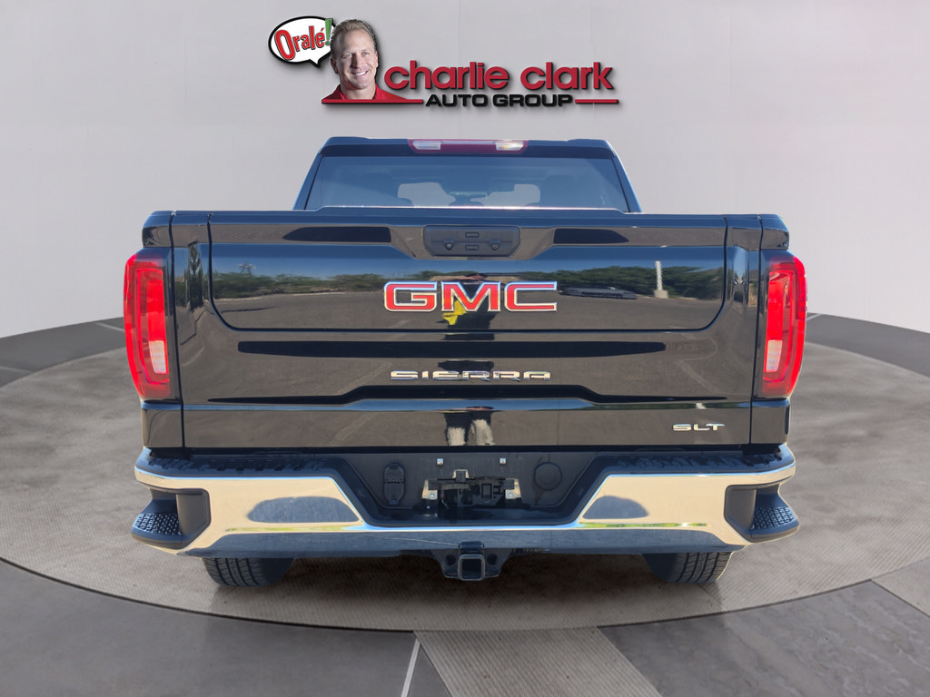 Used 2025 GMC Sierra 1500 SLT AWD/4WD image 4