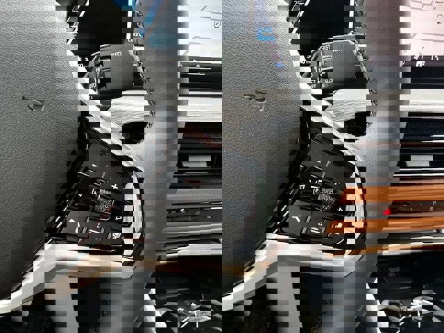 New 2025 BMW i4 xDrive40i image 17