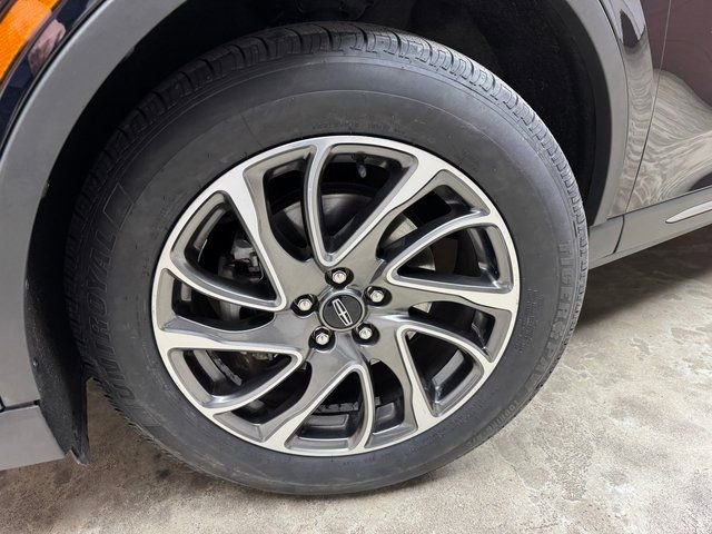 Used 2021 Lincoln Corsair AWD w/ Equipment Group 101A image 28