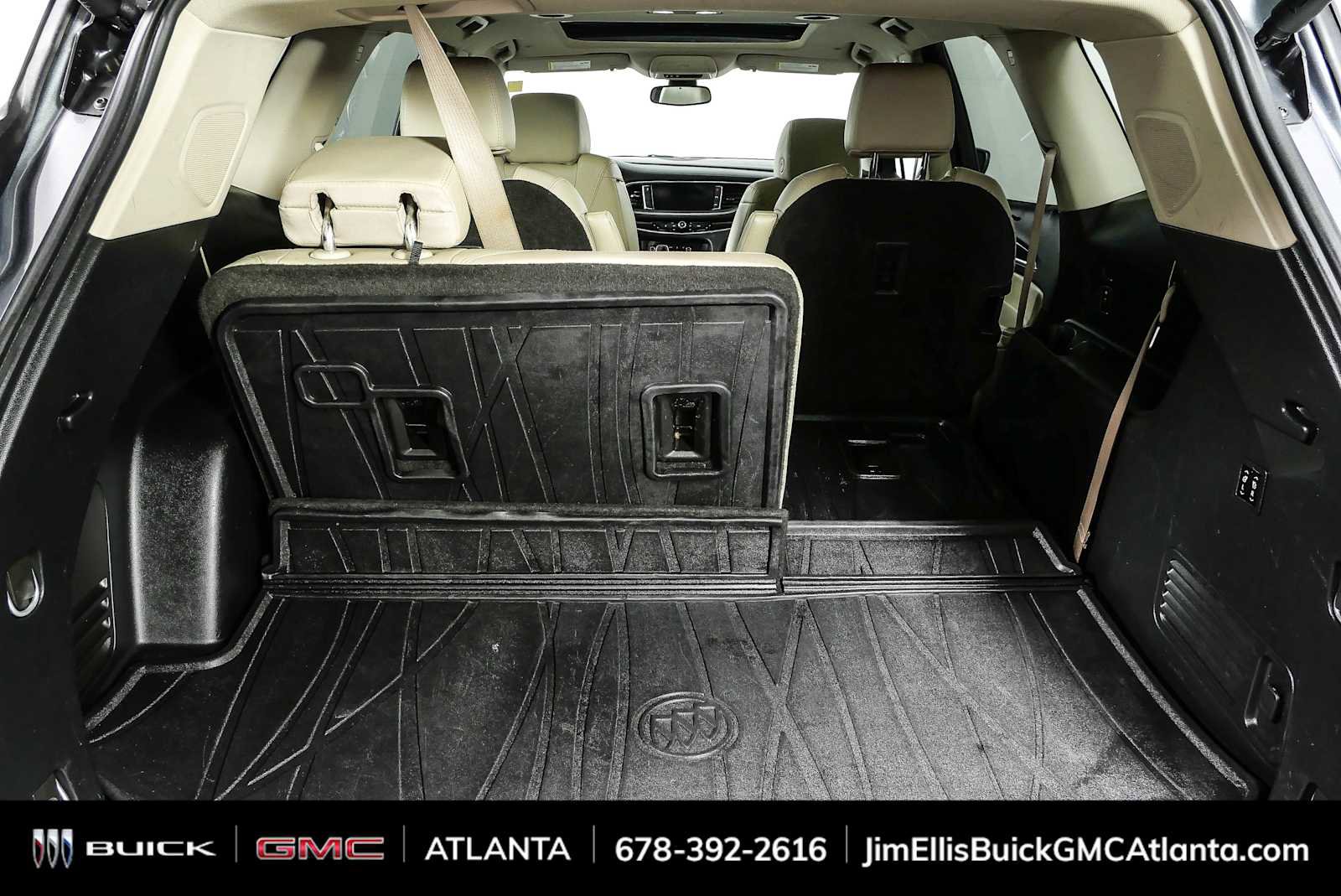 Used 2020 Buick Enclave Premium w/ Sun and Sites Package FWD image 33
