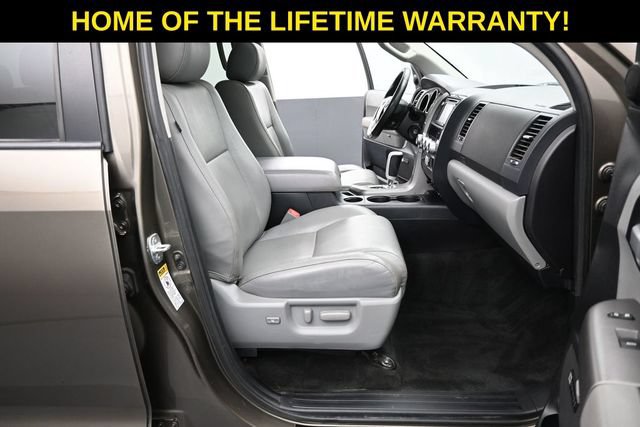 Used 2015 Toyota Sequoia Limited AWD/4WD image 53