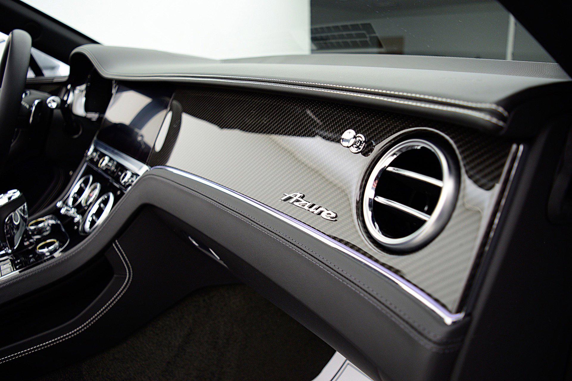 Used 2023 Bentley Continental GT Azure image 36