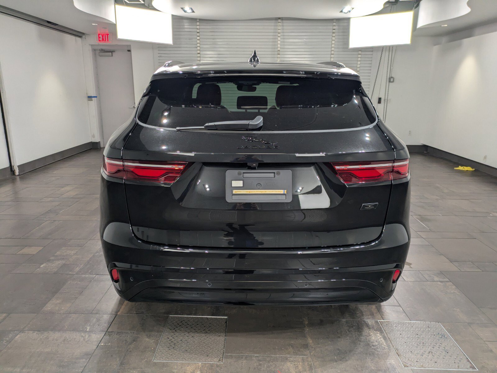 New 2026 Jaguar F-PACE R-Dynamic S image 5
