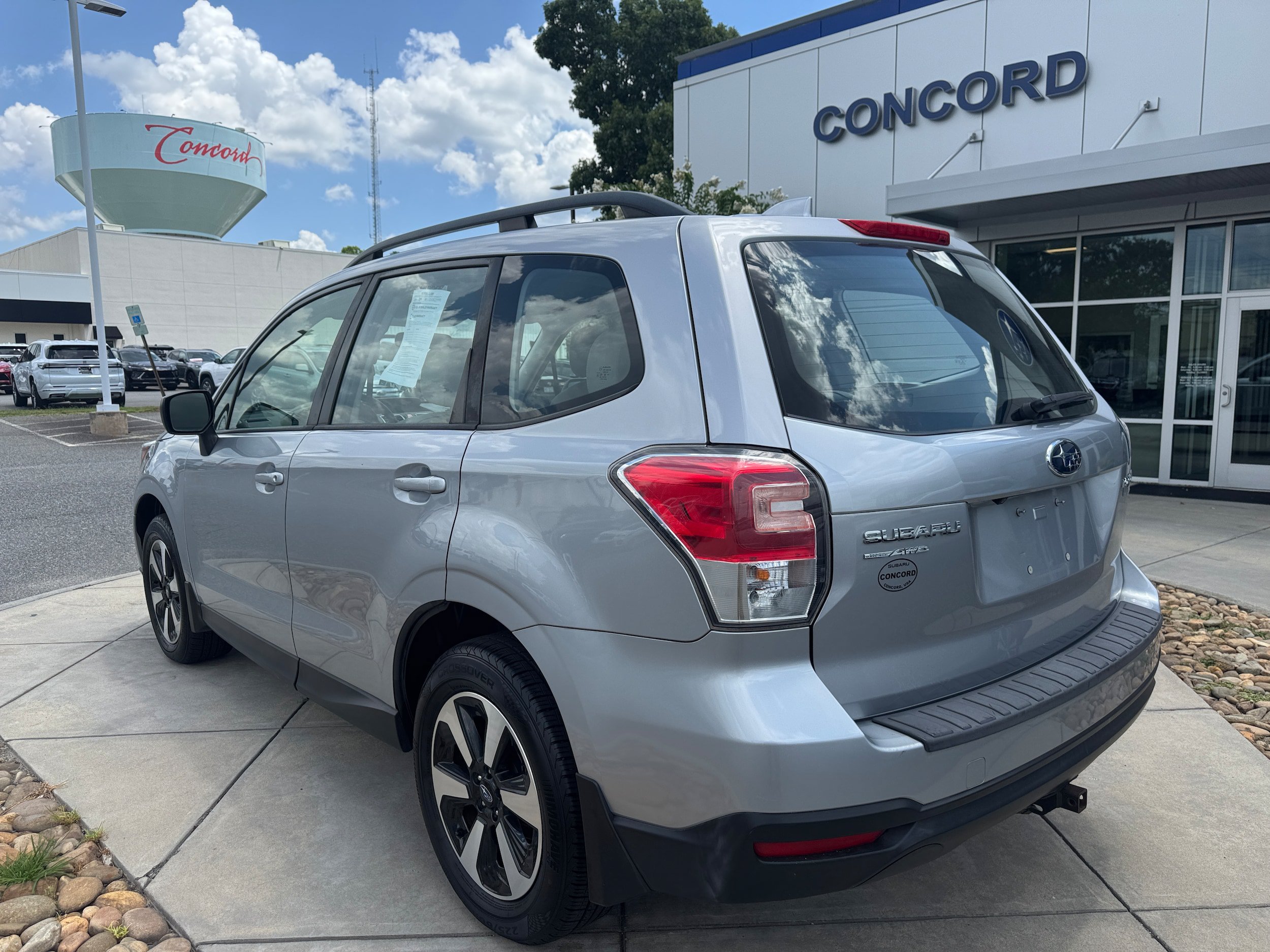 Used 2017 Subaru Forester 2.5i w/ Protection Package #1 AWD/4WD image 8