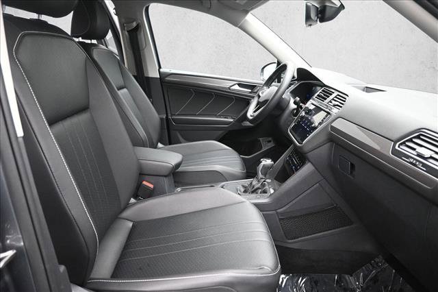 Used 2022 Volkswagen Tiguan SE FWD image 27