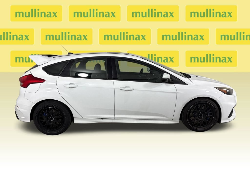Used 2017 Ford Focus RS AWD/4WD image 2