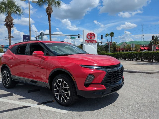 Used 2024 Chevrolet Blazer RS w/ Enhanced Convenience Package FWD image 3