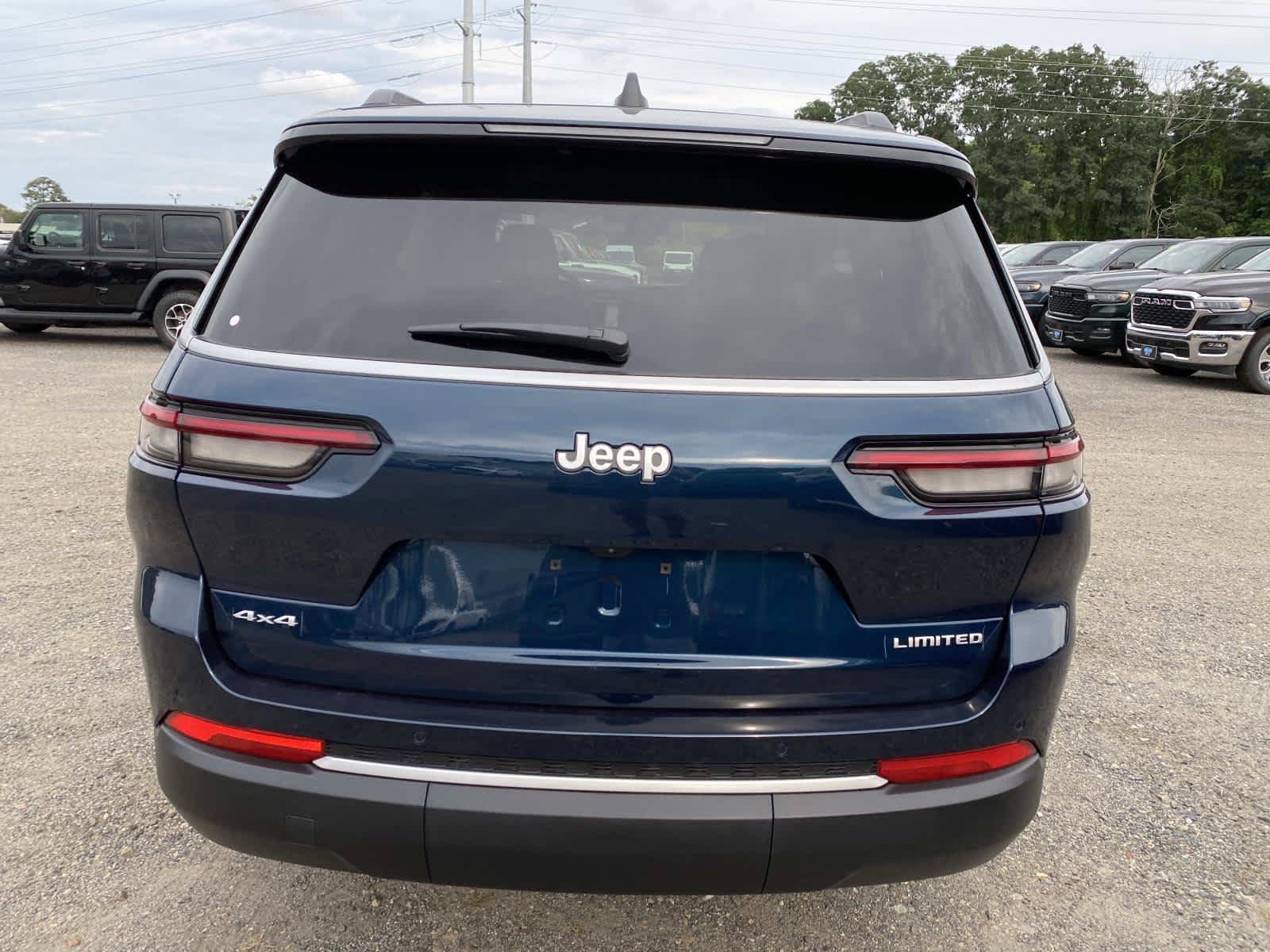 New 2027 Jeep Grand Cherokee L Limited AWD/4WD image 3