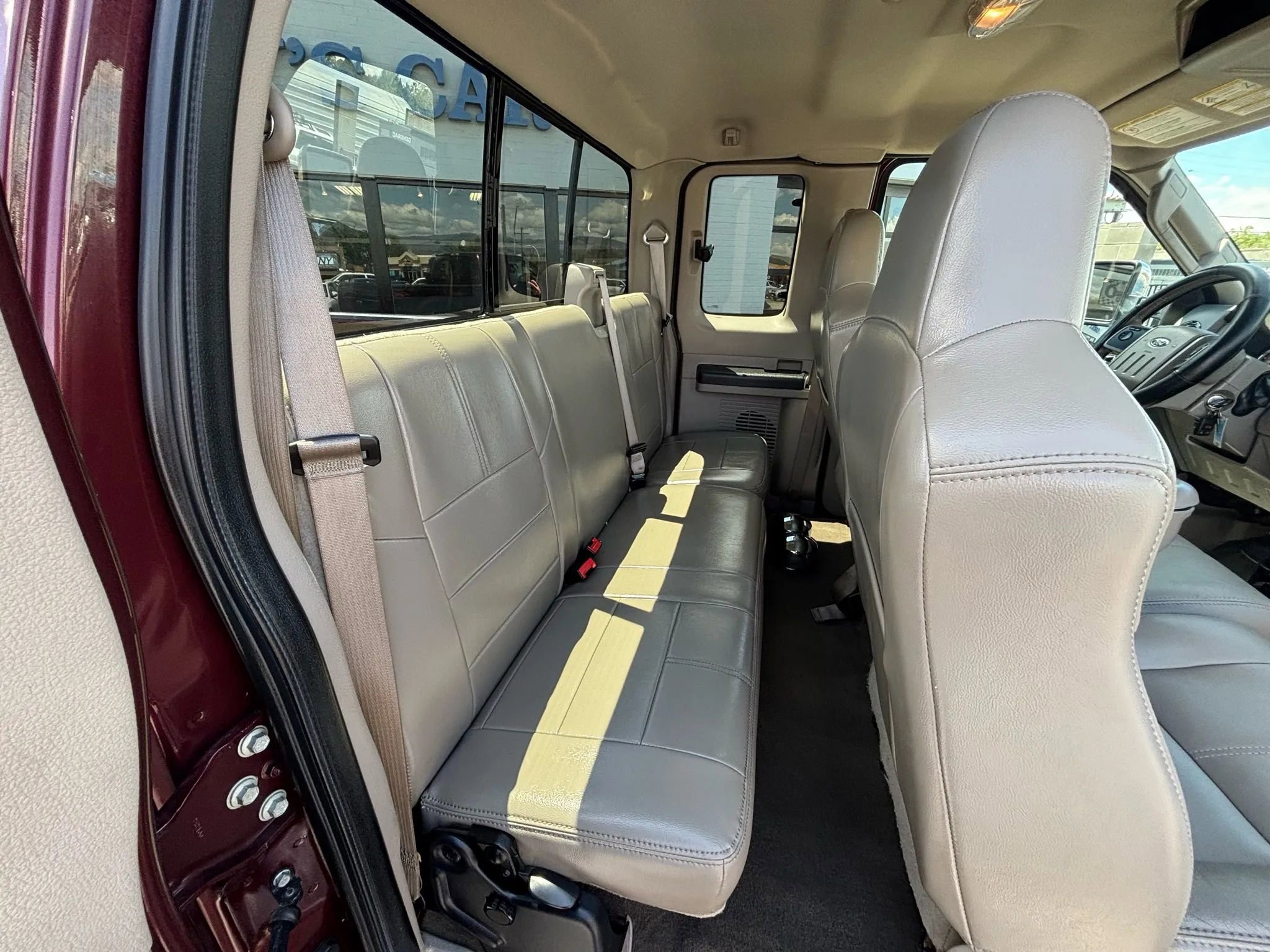 Used 2009 Ford F250 Lariat image 9