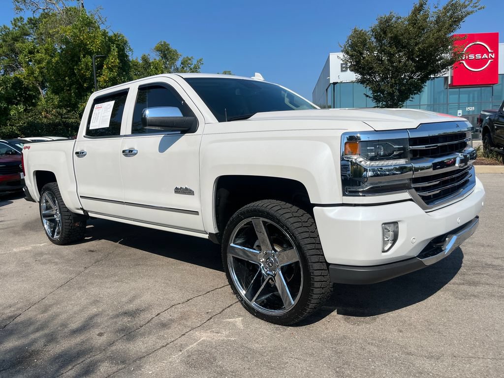 Used 2017 Chevrolet Silverado 1500 High Country AWD/4WD image 3