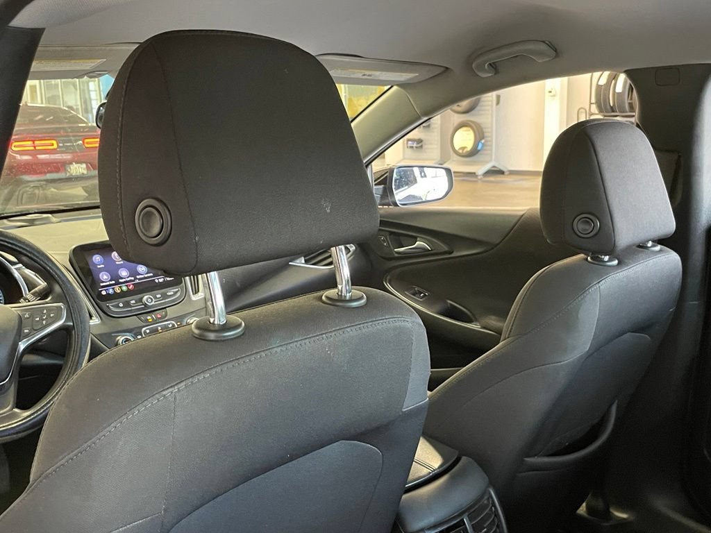 Used 2021 Chevrolet Malibu LT FWD image 26