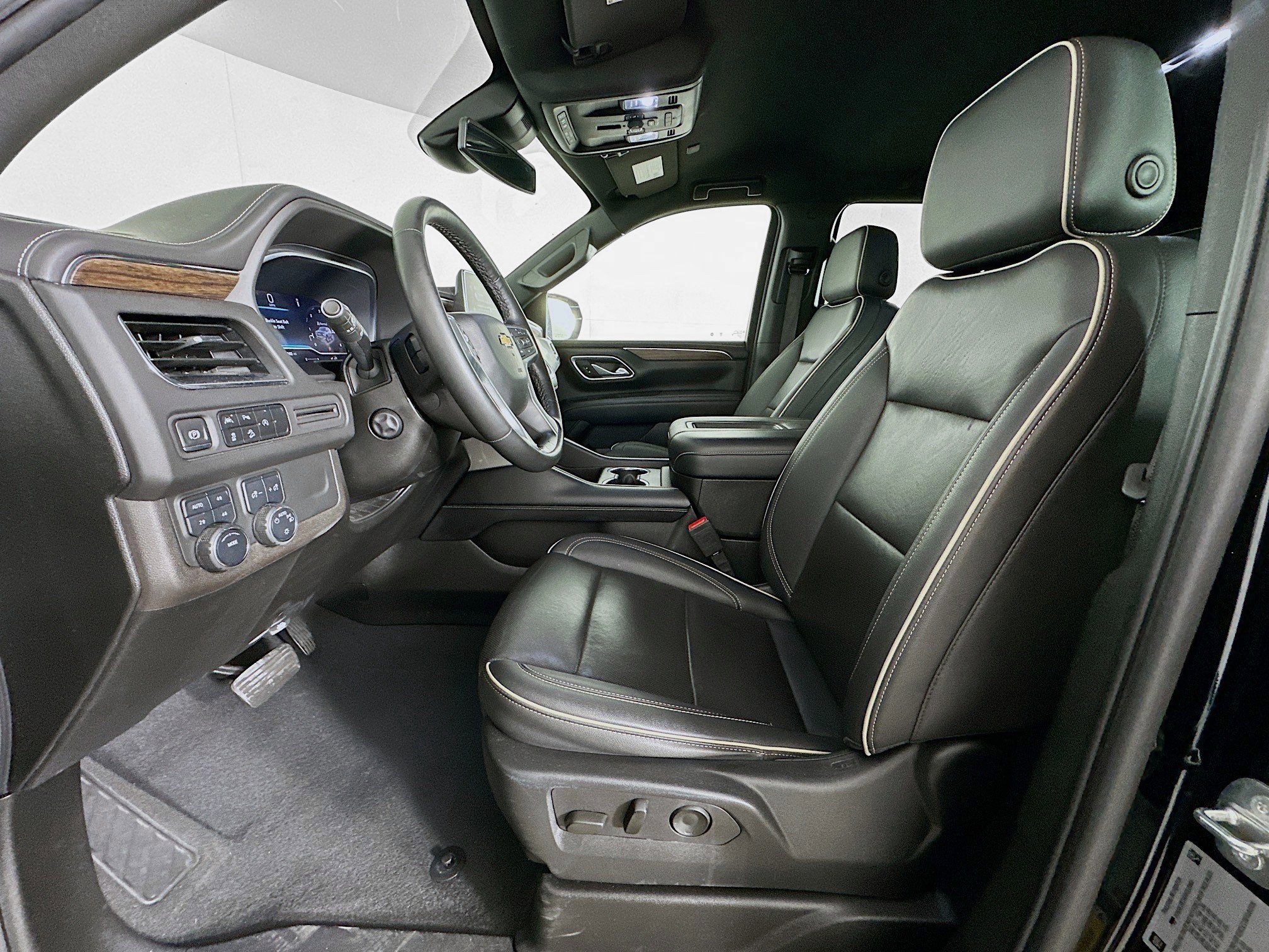 Used 2024 Chevrolet Tahoe Premier image 13