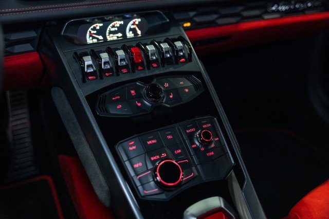 Used 2015 Lamborghini Huracan LP 610-4 image 20