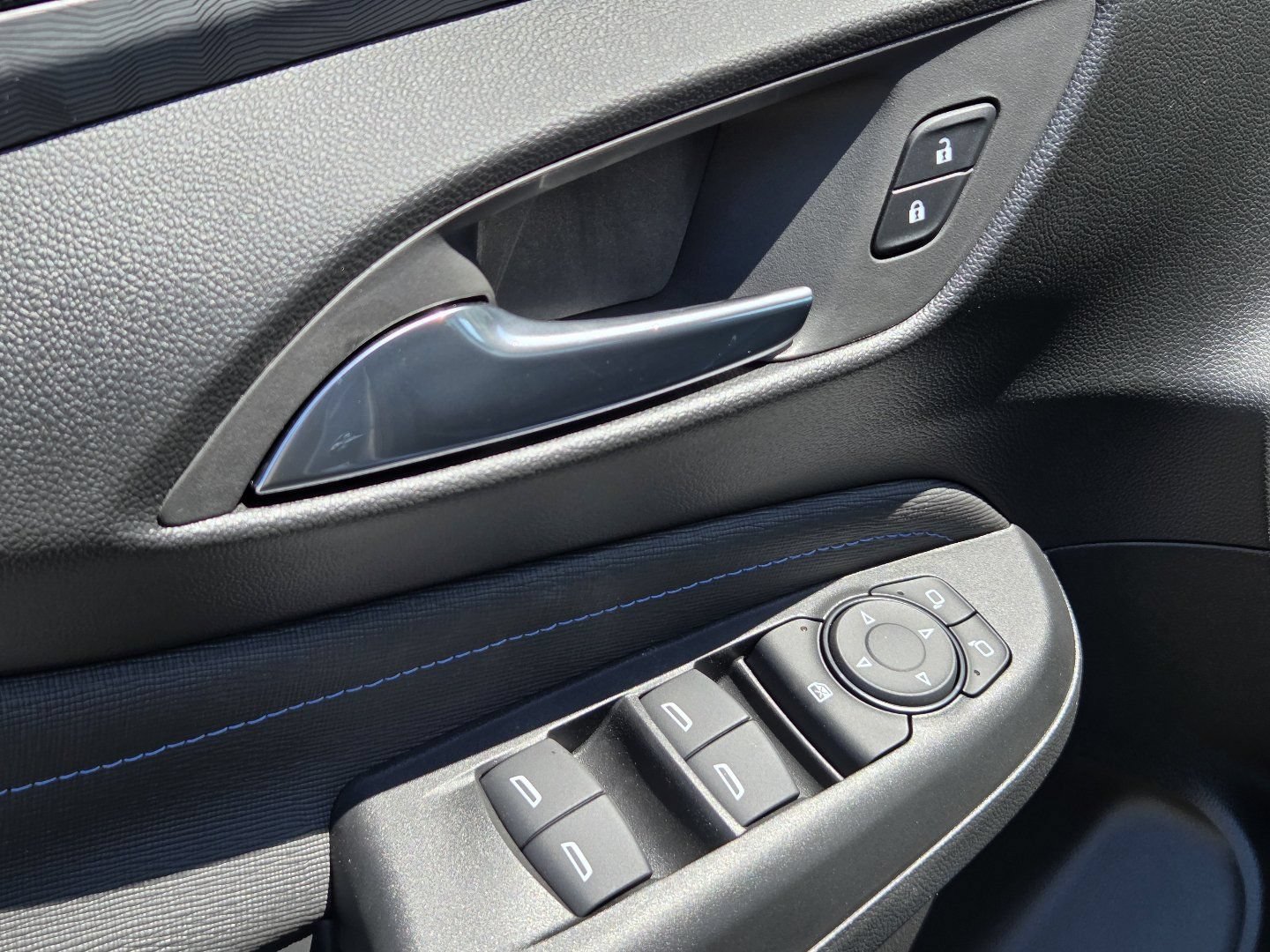 New 2026 Buick Envista Sport Touring w/ Convenience I Package FWD image 25