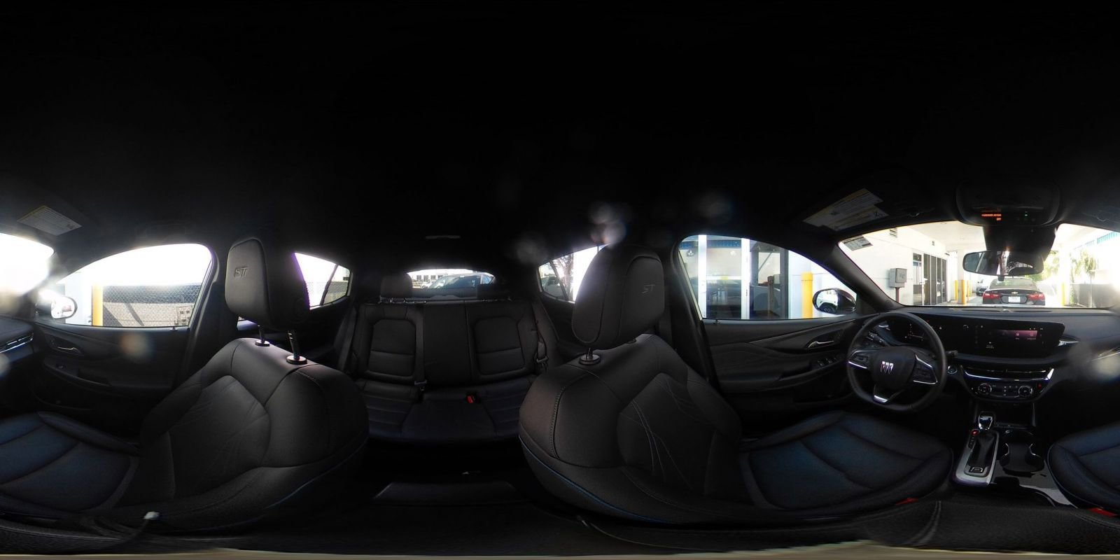 Used 2025 Buick Envista Sport Touring image 42