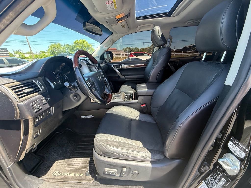 Used 2015 Lexus GX 460 Luxury w/ Preferred Accessory Package AWD/4WD image 12