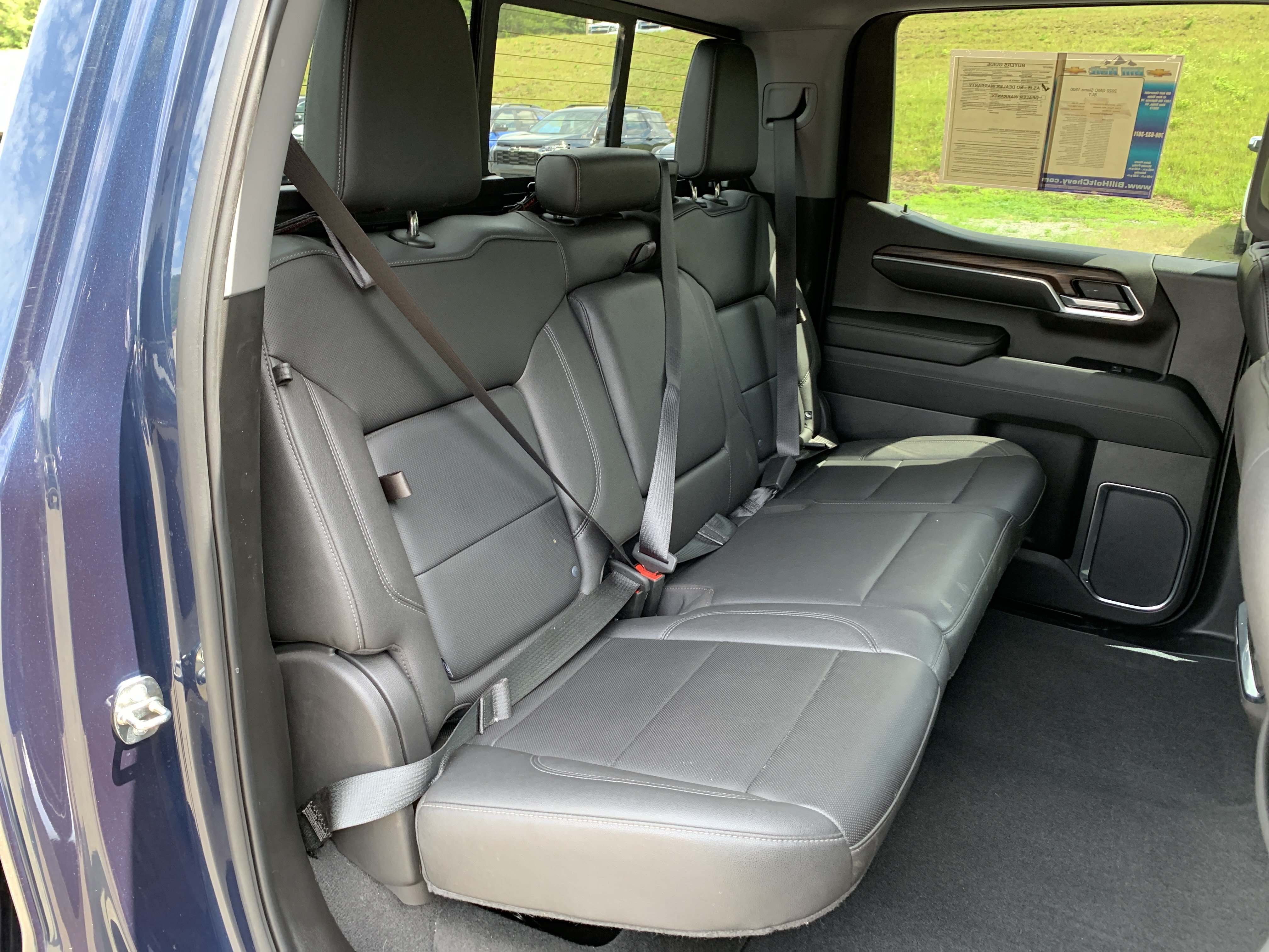Used 2022 GMC Sierra 1500 SLT w/ SLT Premium Plus Package AWD/4WD image 38