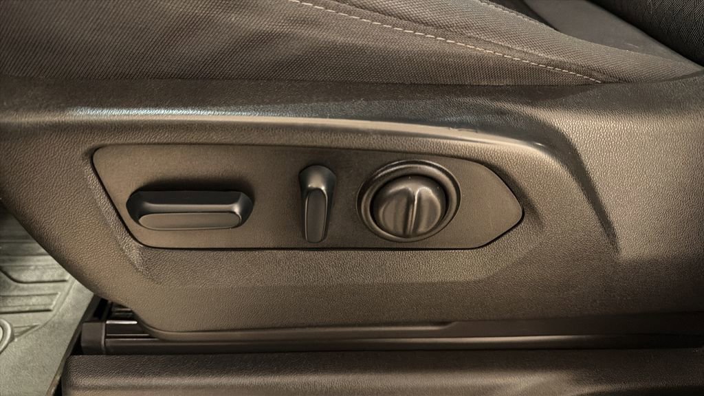 Used 2023 GMC Sierra 2500 SLE w/ SLE Convenience Package image 20