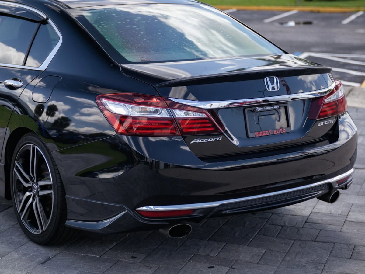 Used 2016 Honda Accord Sport image 11