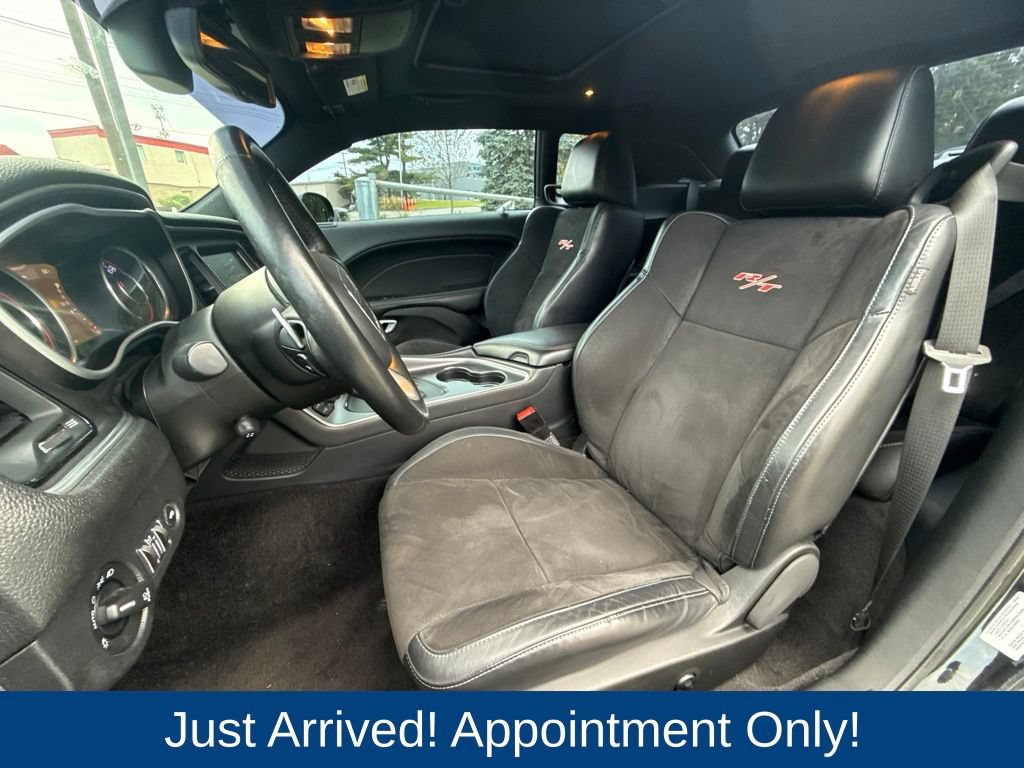 Used 2015 Dodge Challenger R/T Scat Pack w/ Leather Interior Group RWD image 9