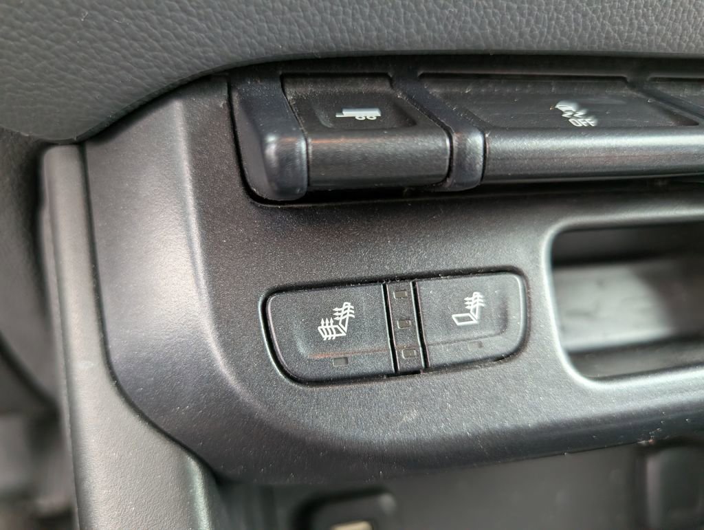 Used 2015 Chevrolet Colorado Z71 image 18