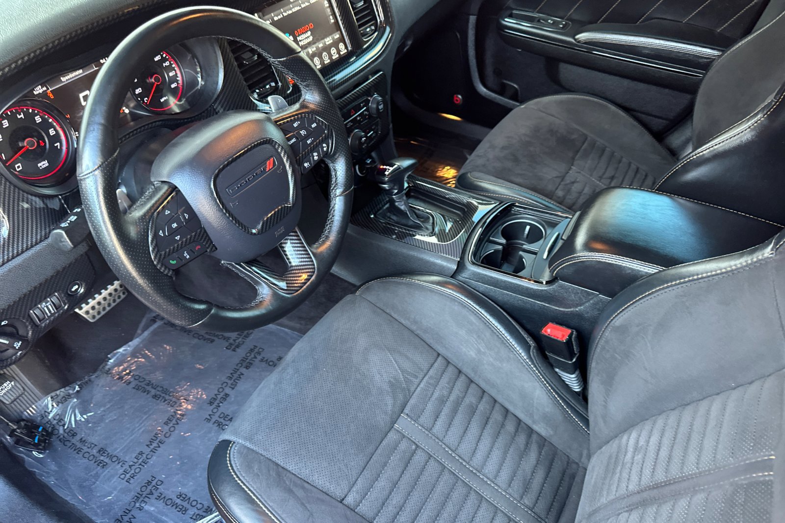 Used 2017 Dodge Charger R/T image 10