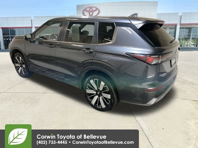 Used 2025 Mitsubishi Outlander SE video 3