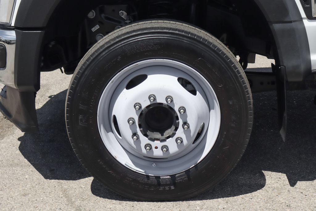 Used 2023 Ford F550 2WD Regular Cab Super Duty image 49