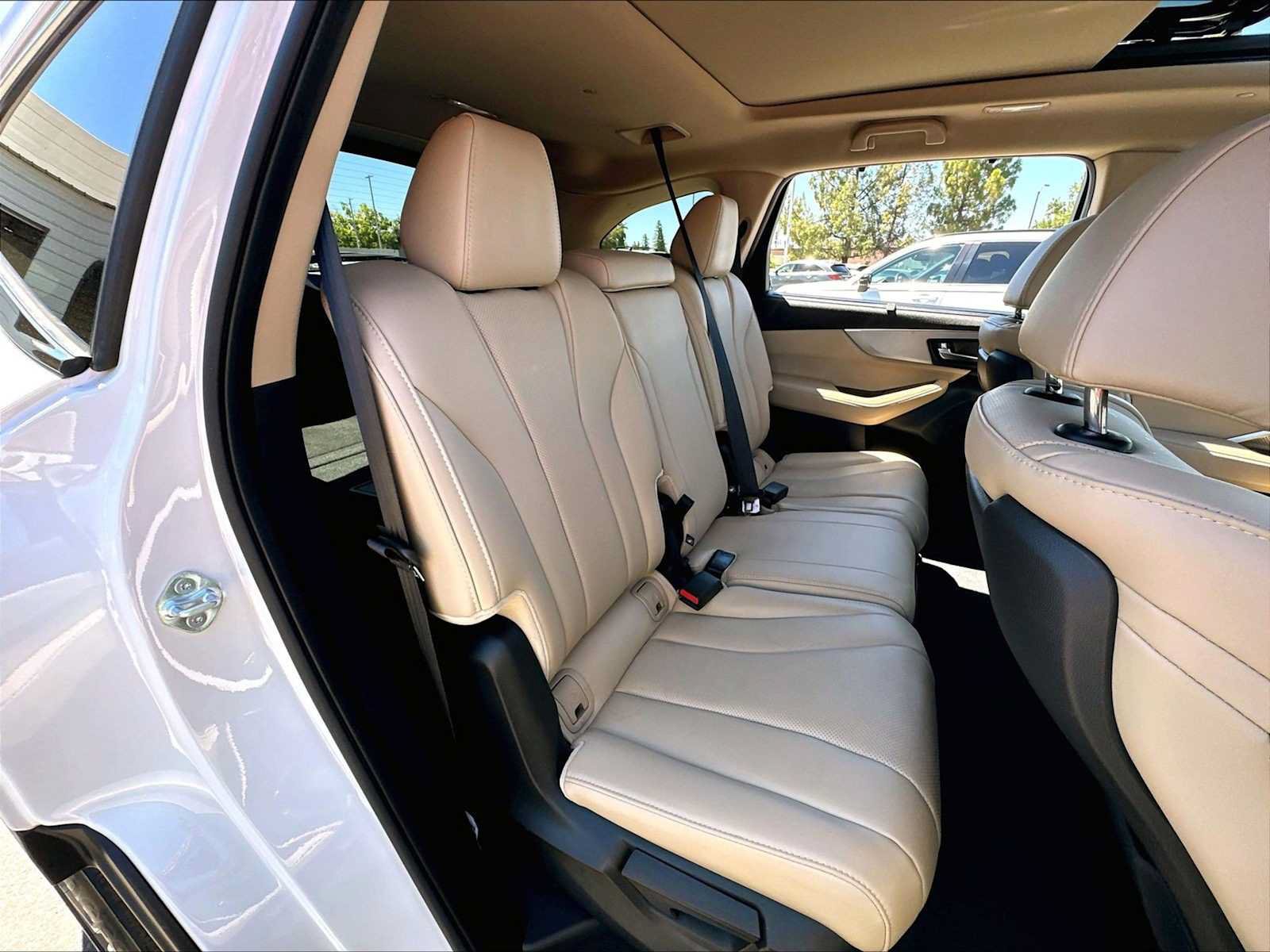 Used 2024 Acura MDX SH-AWD w/ Technology Package image 29