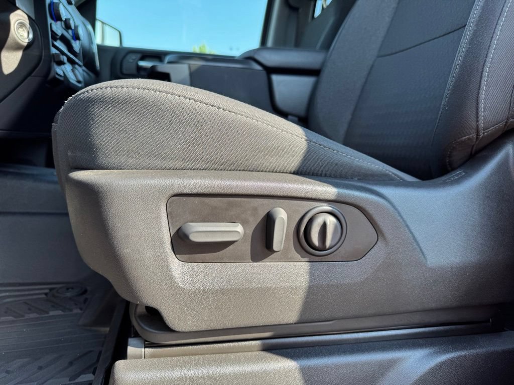 Certified 2022 Chevrolet Silverado 1500 RST w/ Z71 Off-Road Package AWD/4WD image 15