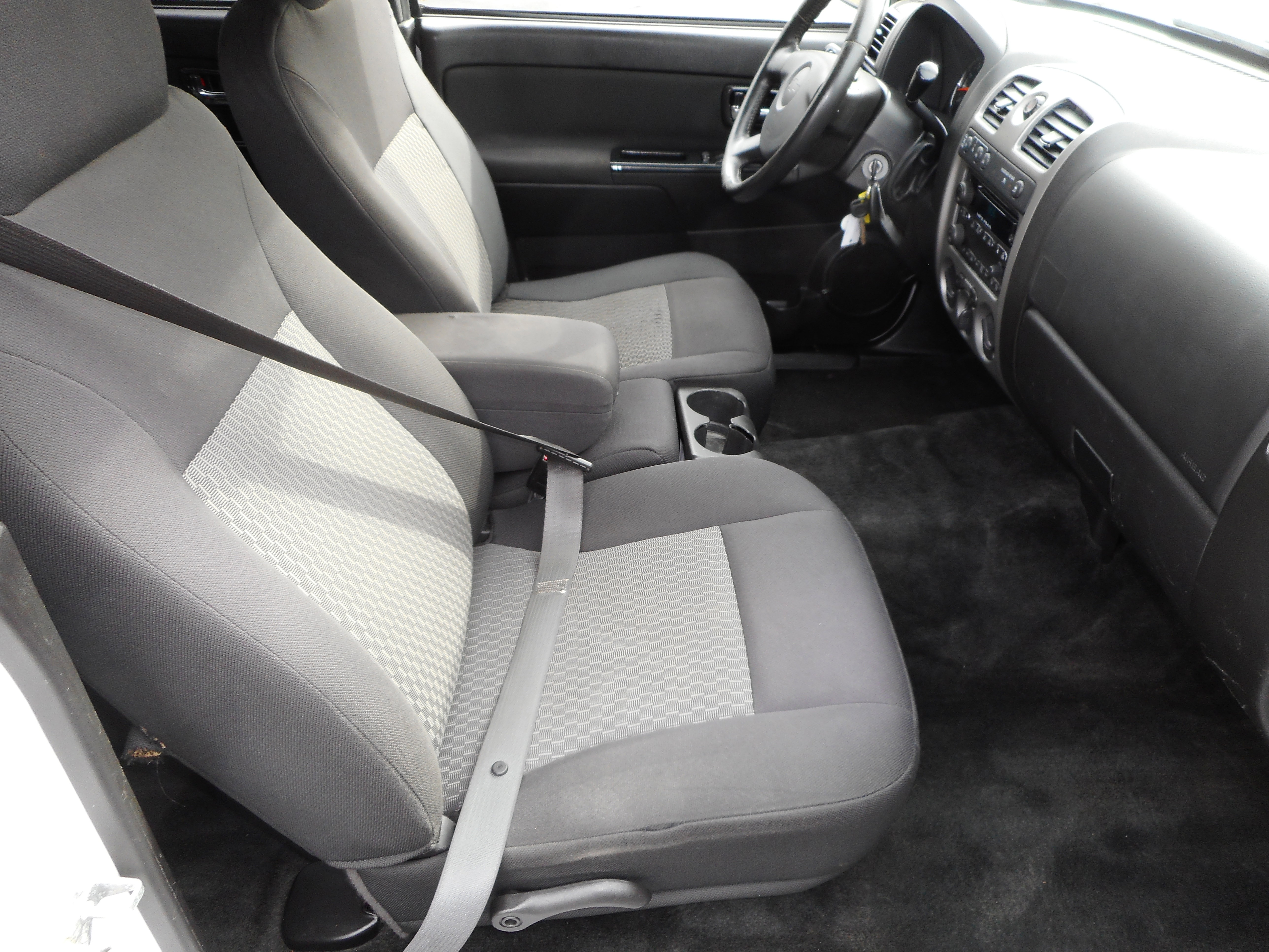 Used 2011 Chevrolet Colorado LT image 27