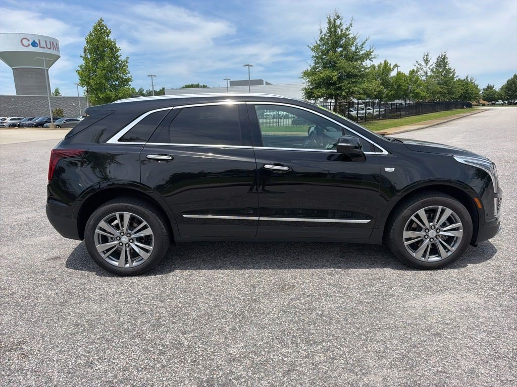 Certified 2025 Cadillac XT5 Premium Luxury w/ Technology Package AWD/4WD image 9